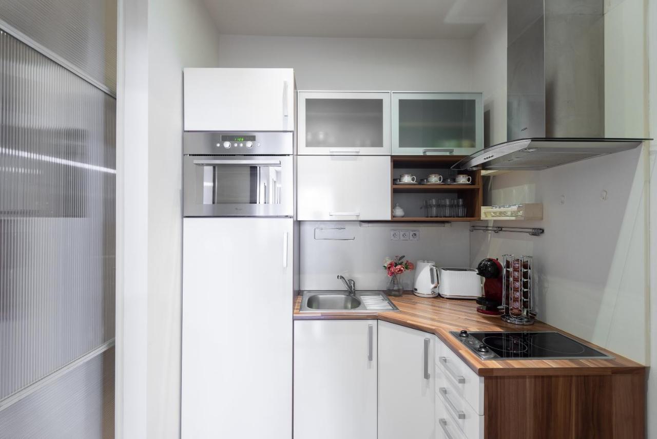 10 Min City Centre 5 People Apartment, Free Coffee Prague Exterior photo