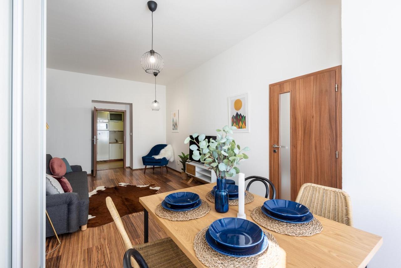 10 Min City Centre 5 People Apartment, Free Coffee Prague Exterior photo